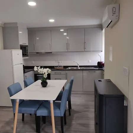 Casa De Santo Antonio *